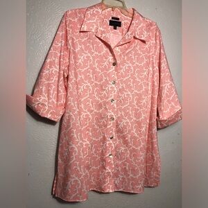 Investments Coral Red and White Wrinkle Free Button Down Shirt Blouse 18